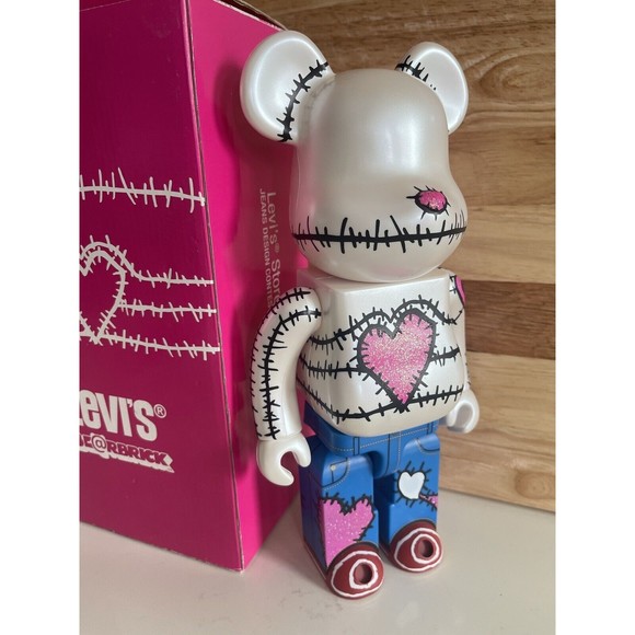 Bearbrick Medicom Levi Levis 400% 2005 Levi’s store Jean Design Limited Release - Picture 5 of 8